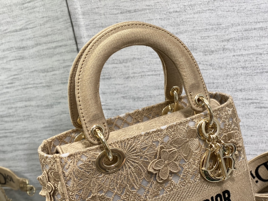 D*or medium lady d-lite bag