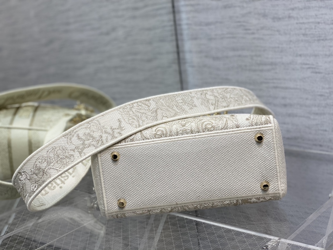 D*or medium lady d-lite bag