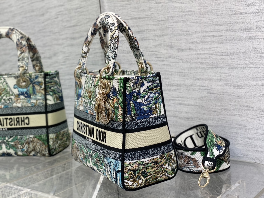 D*or medium lady d-lite bag