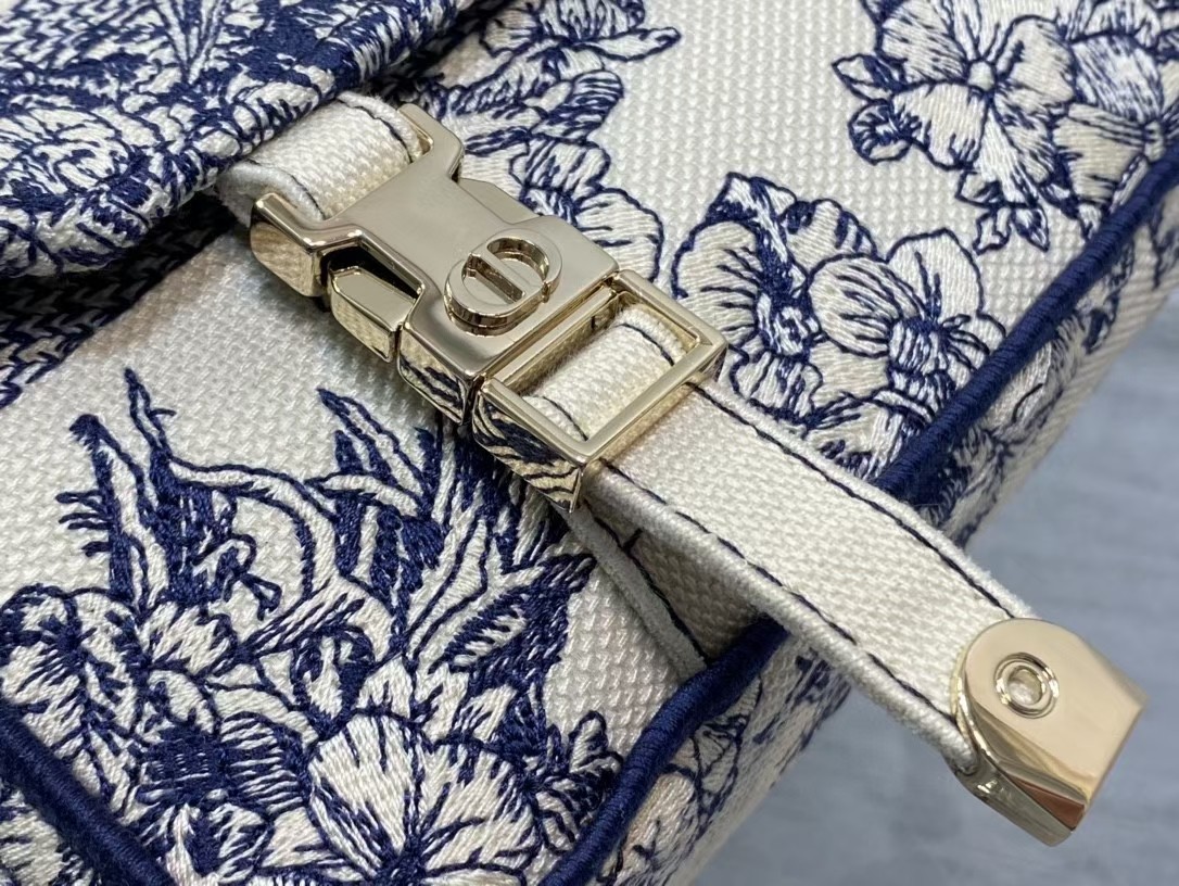 small D*orcamp bag
