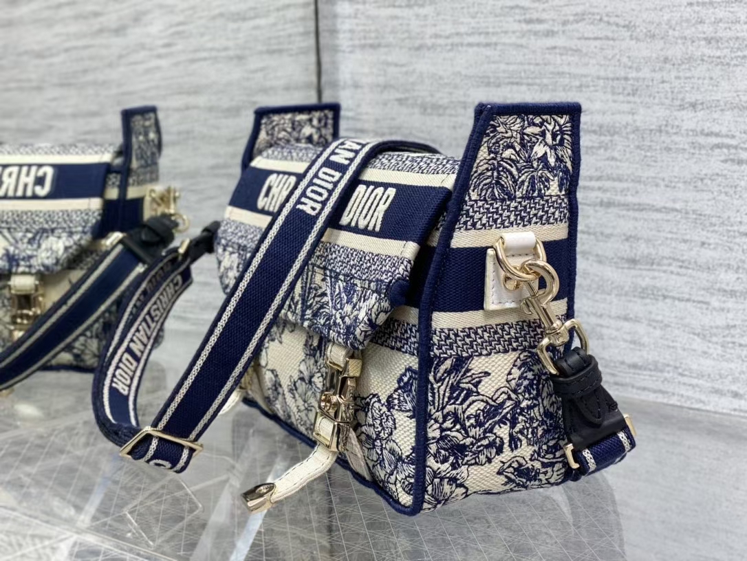 small D*orcamp bag