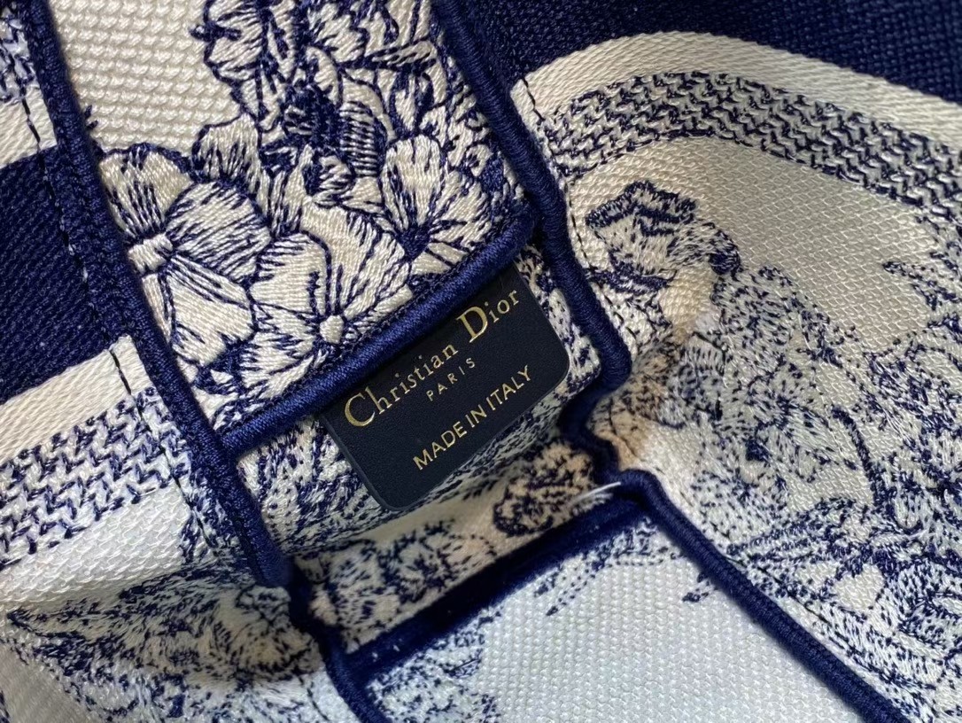 small D*orcamp bag