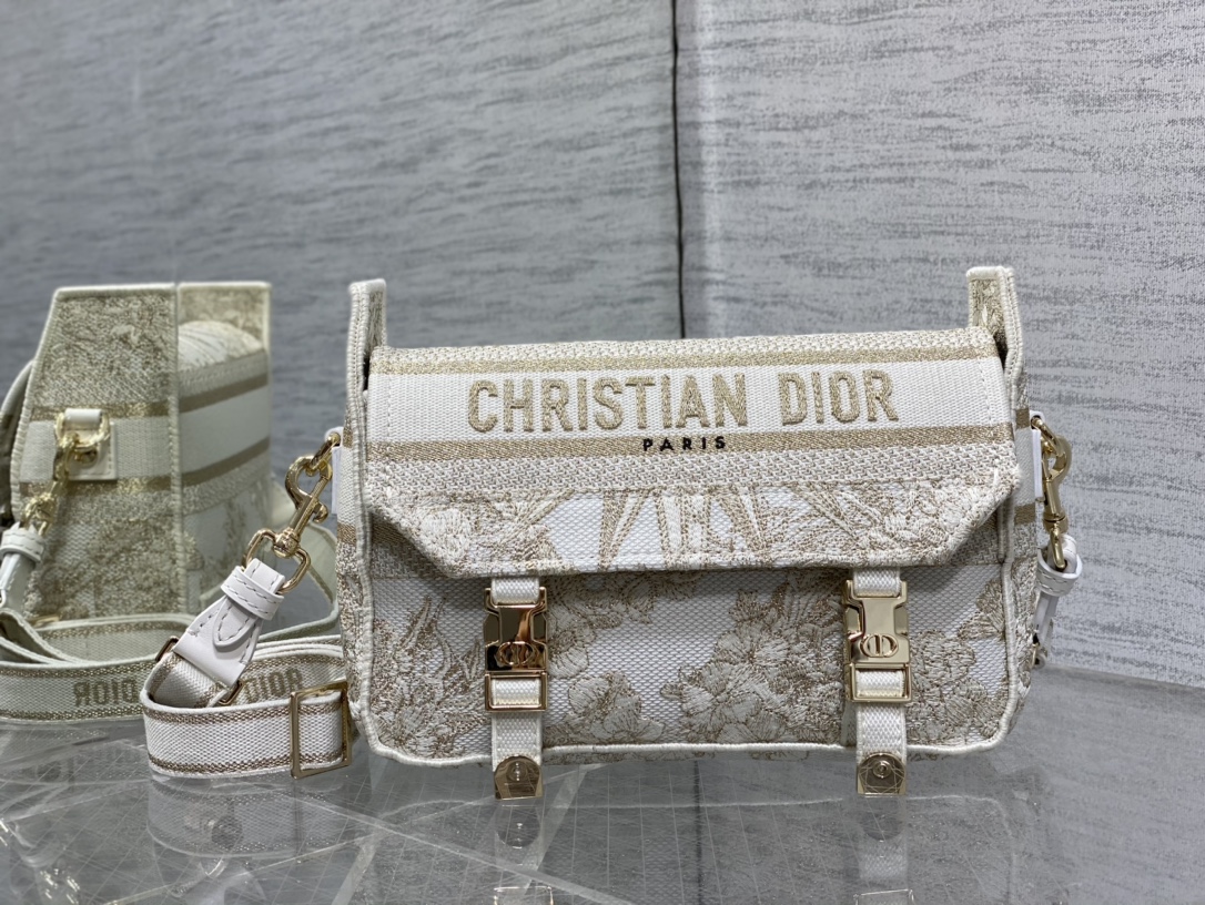 small D*orcamp bag