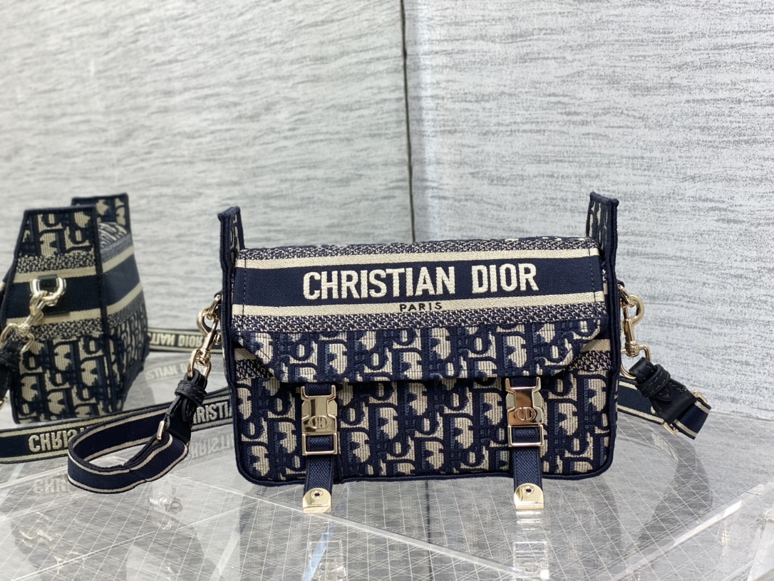 small D*orcamp bag