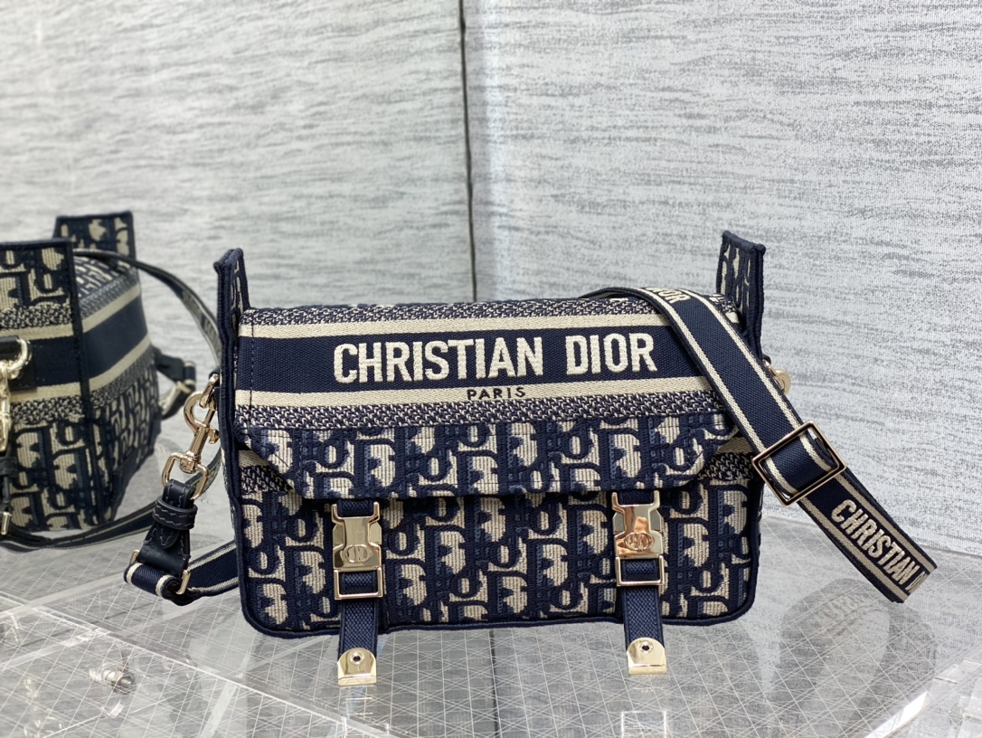 small D*orcamp bag