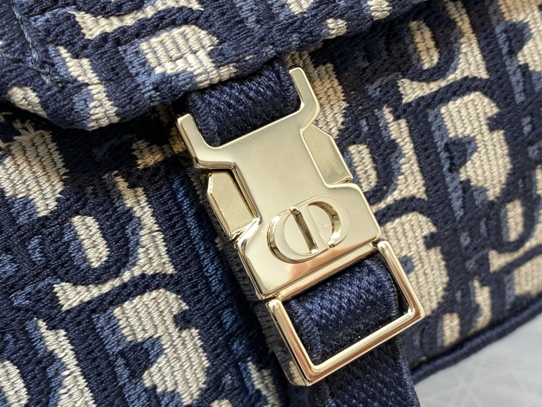 small D*orcamp bag
