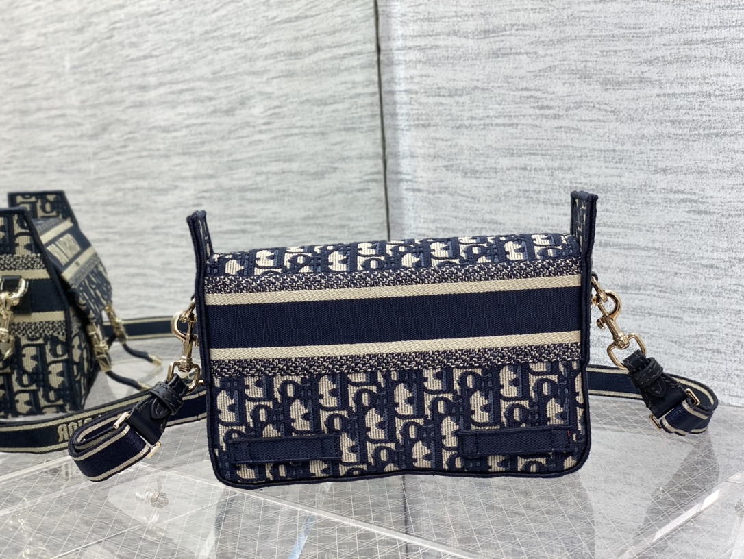 small D*orcamp bag