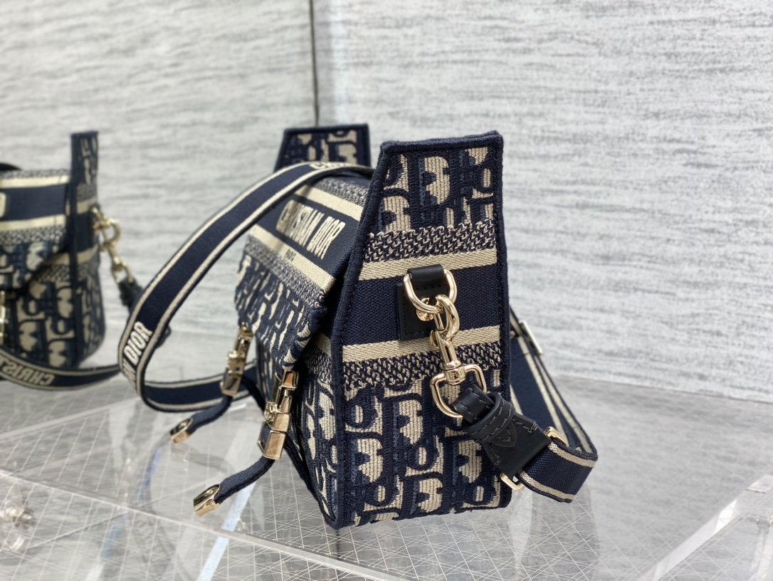 small D*orcamp bag