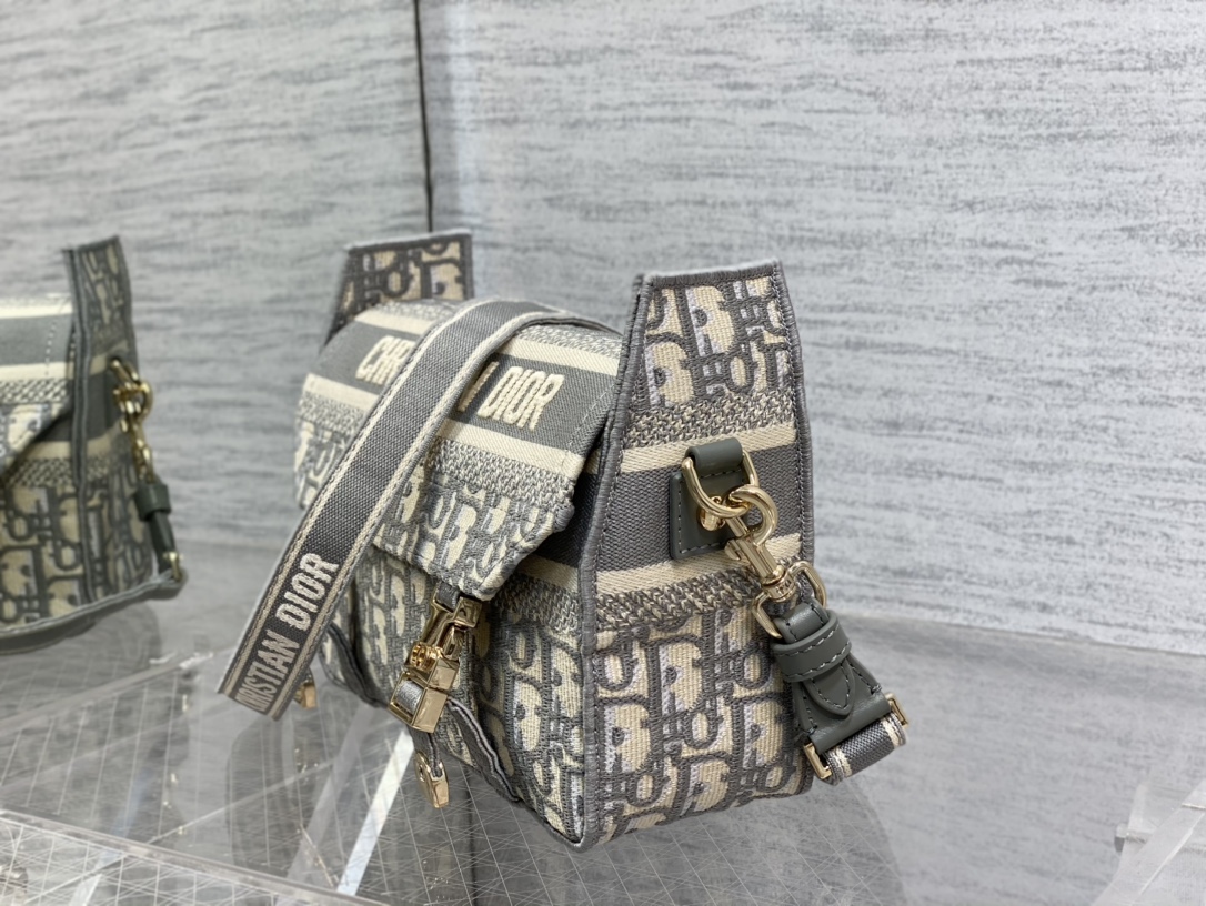 small D*orcamp bag