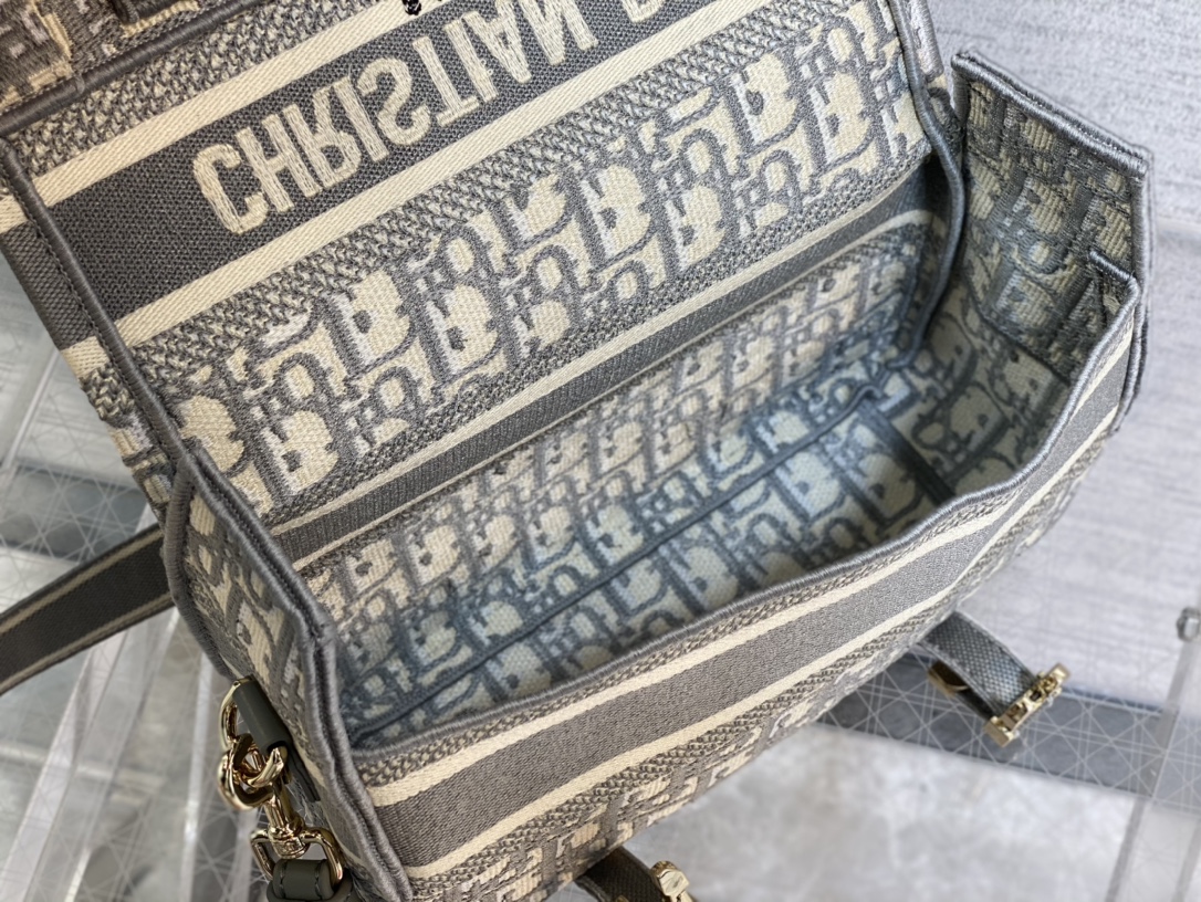 small D*orcamp bag