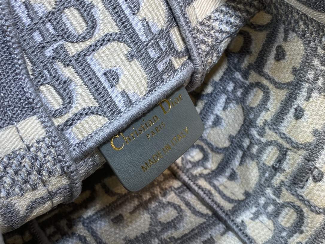 small D*orcamp bag