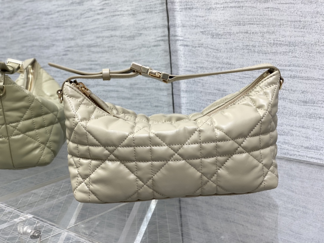 medium D*ortravel nomad pouch