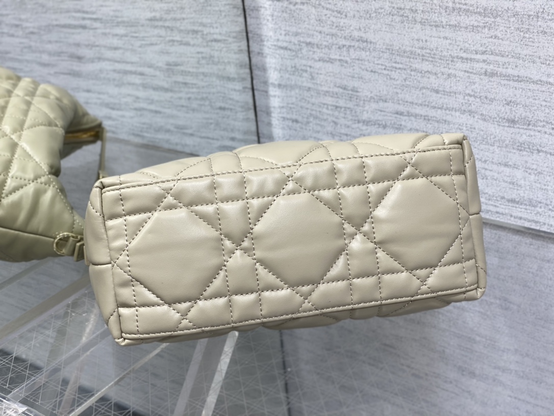 medium D*ortravel nomad pouch