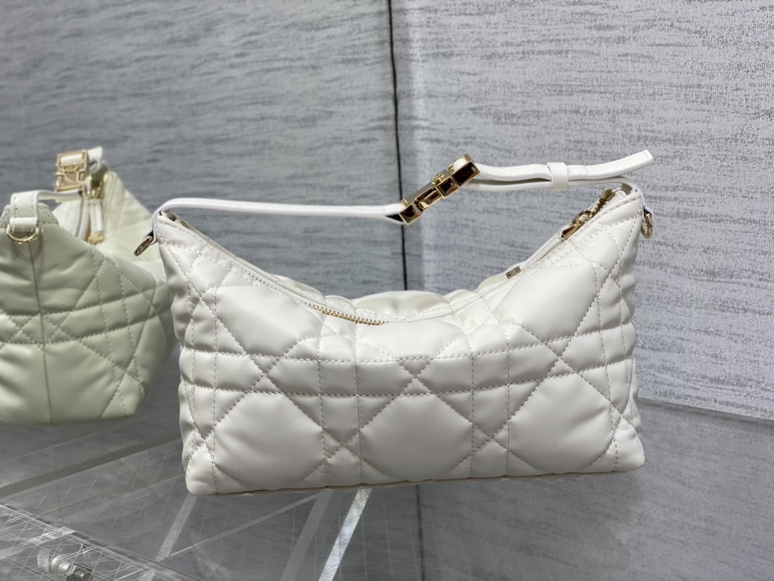 medium D*ortravel nomad pouch