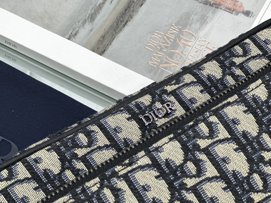 SADDLE TRIPLE POUCH