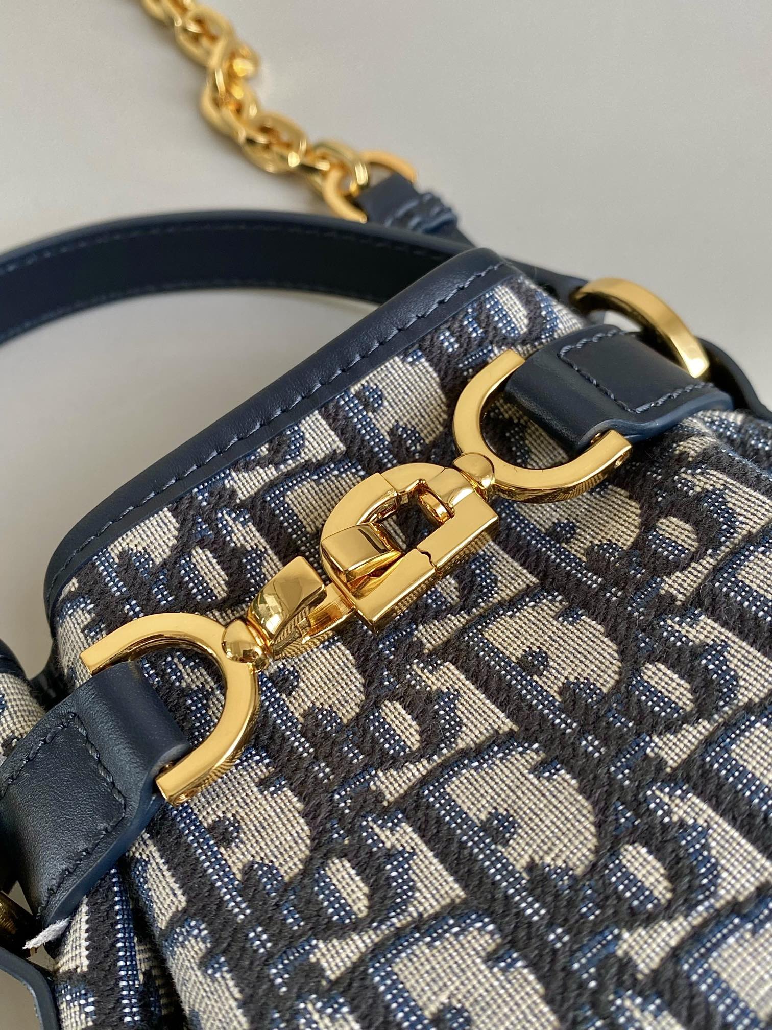 small c’est D*or bag