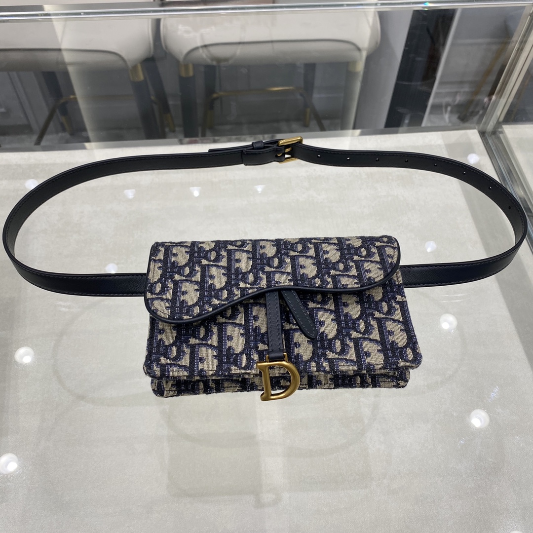 D*or saddle belt pouch
