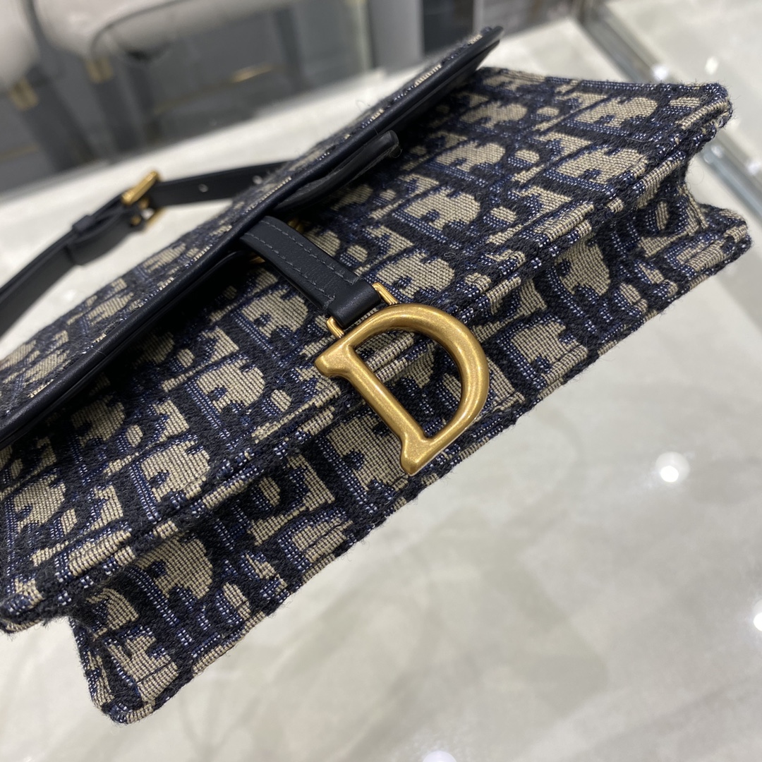 D*or saddle belt pouch
