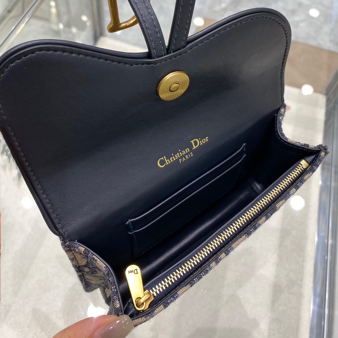 D*or saddle belt pouch