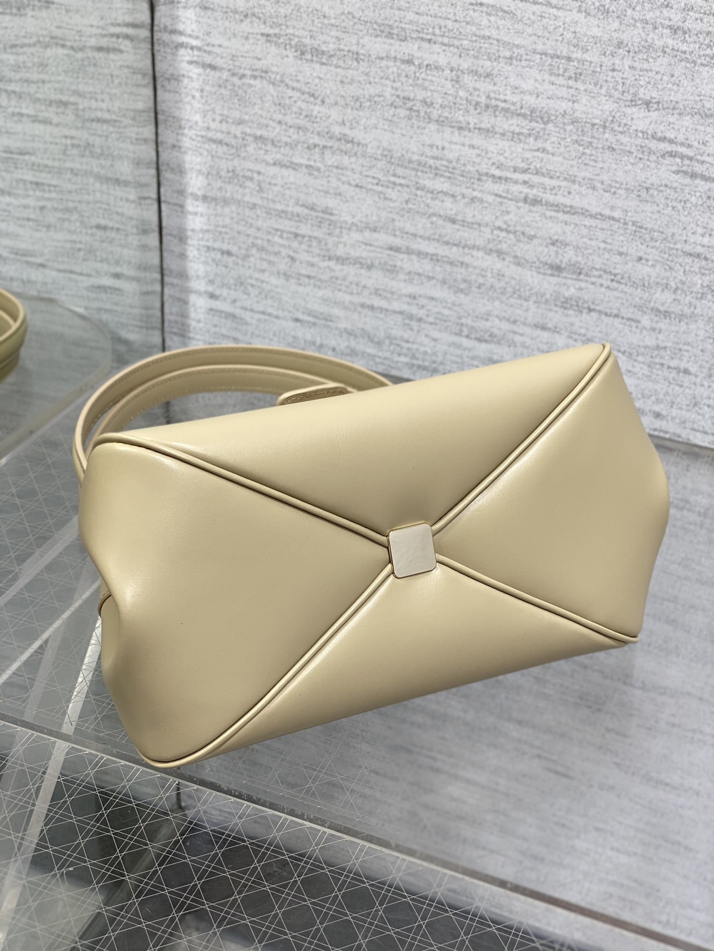 small D*or key bag