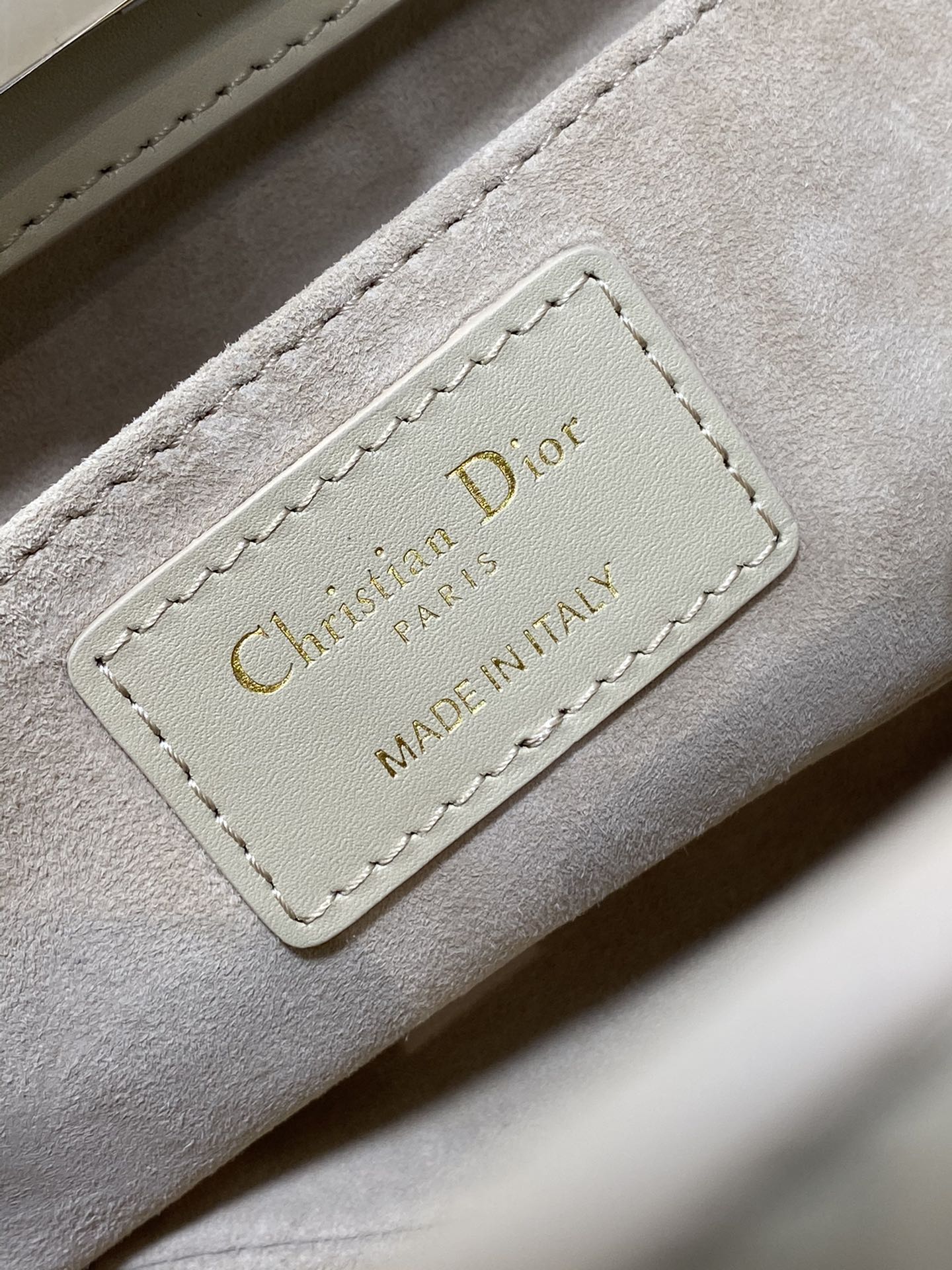 small D*or key bag