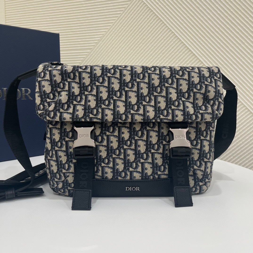 D*or explorer messenger bag