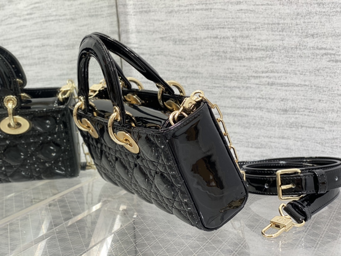 SMALL LADY D-JOY BAG