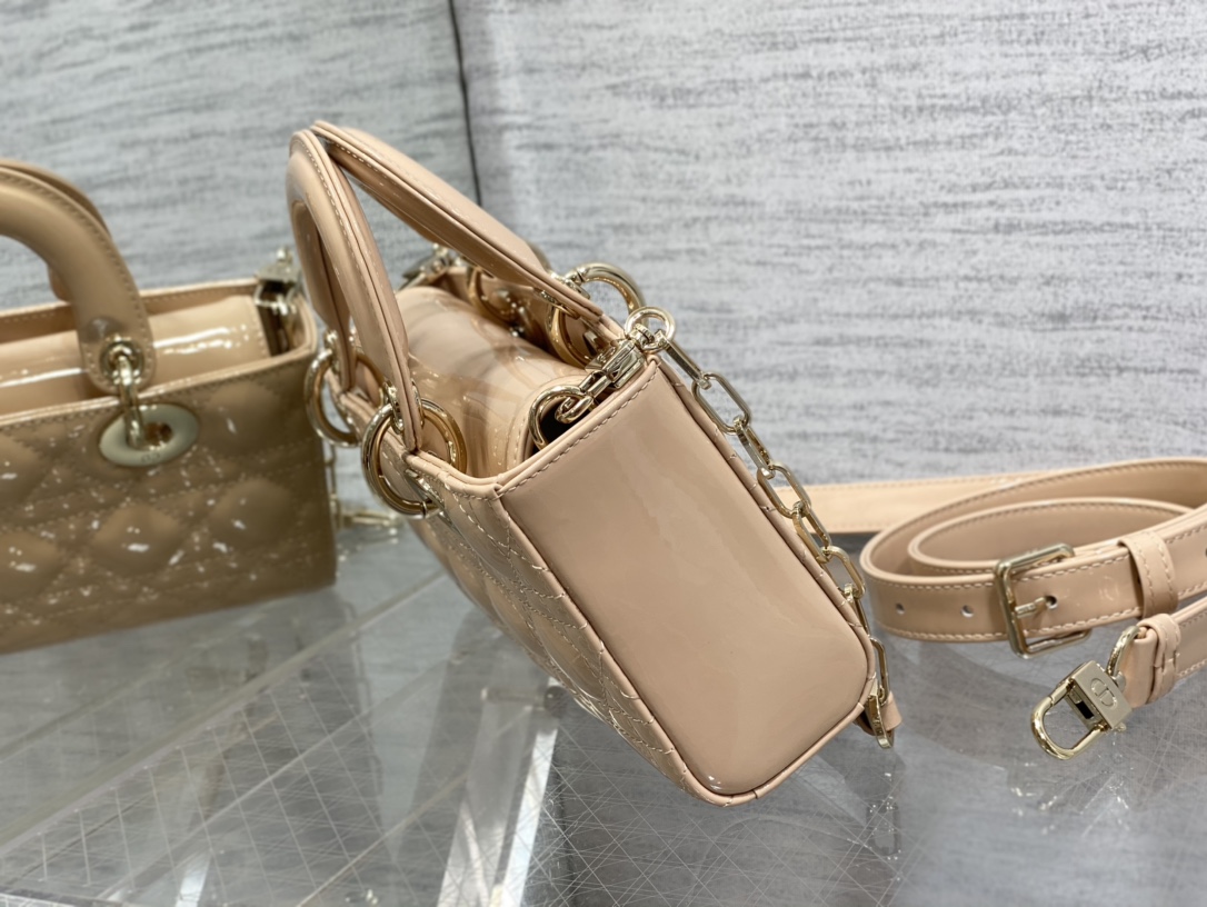SMALL LADY D-JOY BAG
