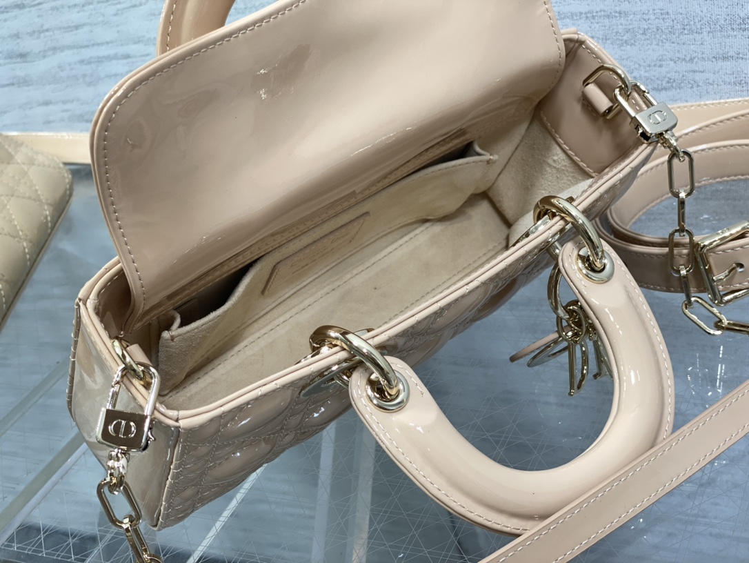 SMALL LADY D-JOY BAG