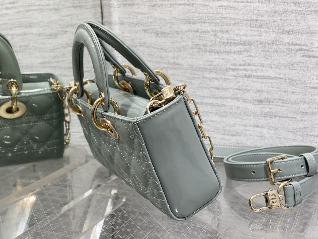SMALL LADY D-JOY BAG