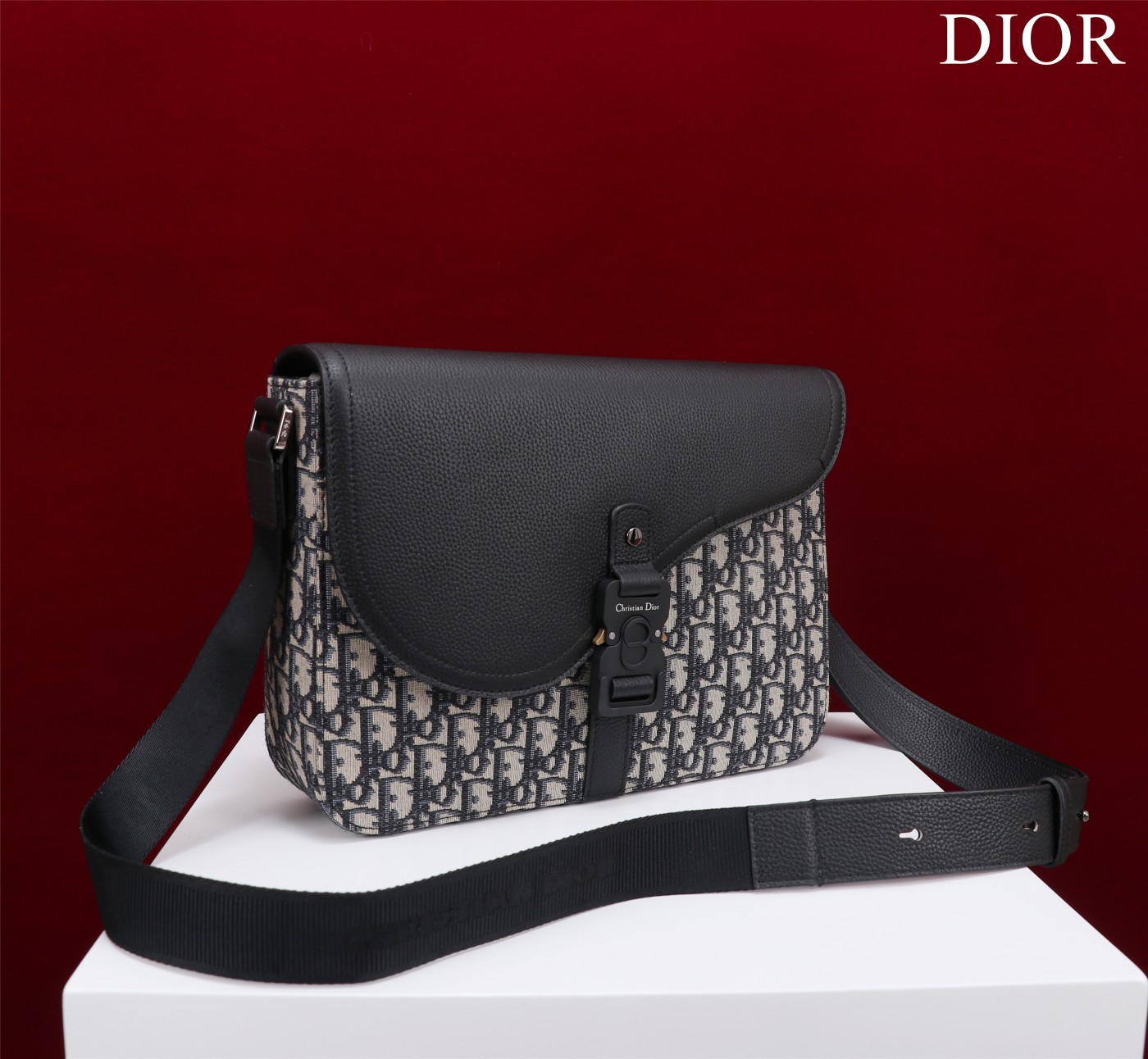 D*or saddle pouch