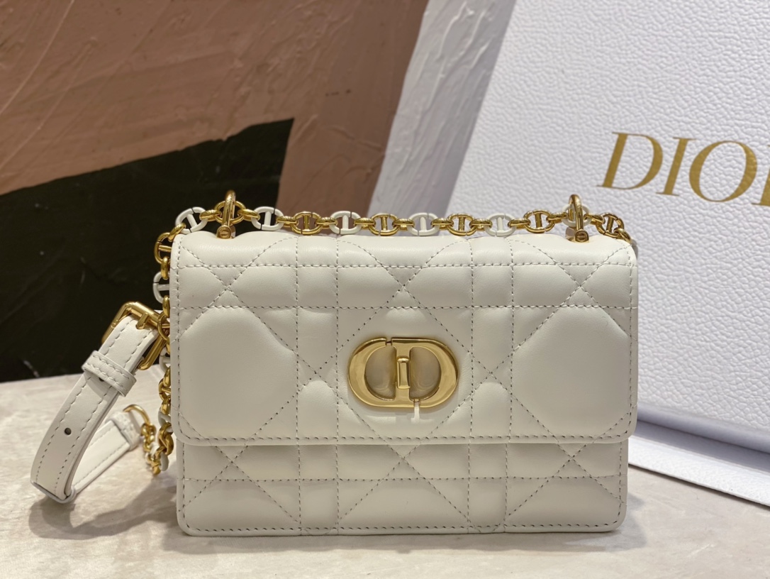D*or miss caro mini bag