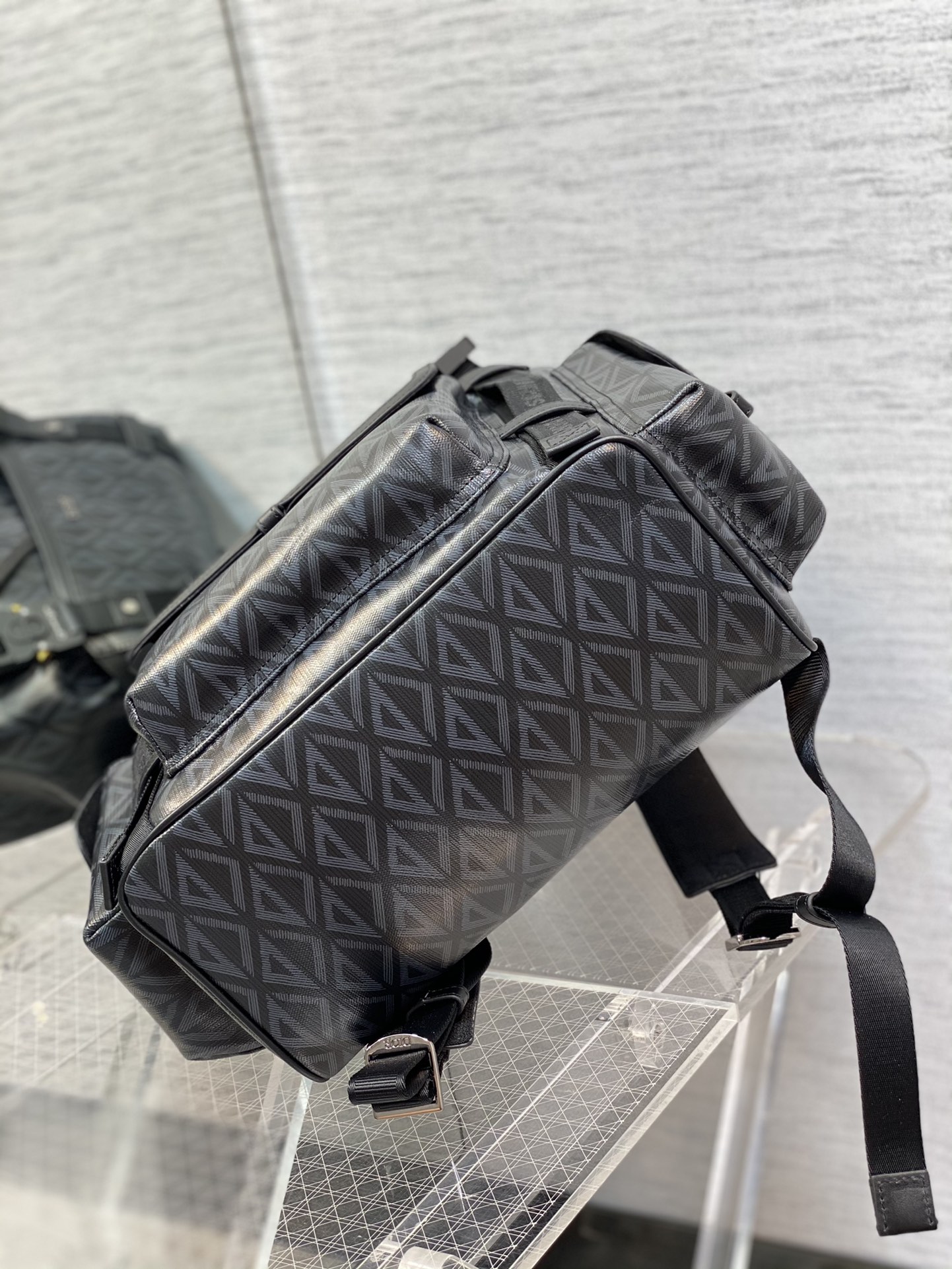 D*or hit the road backpack