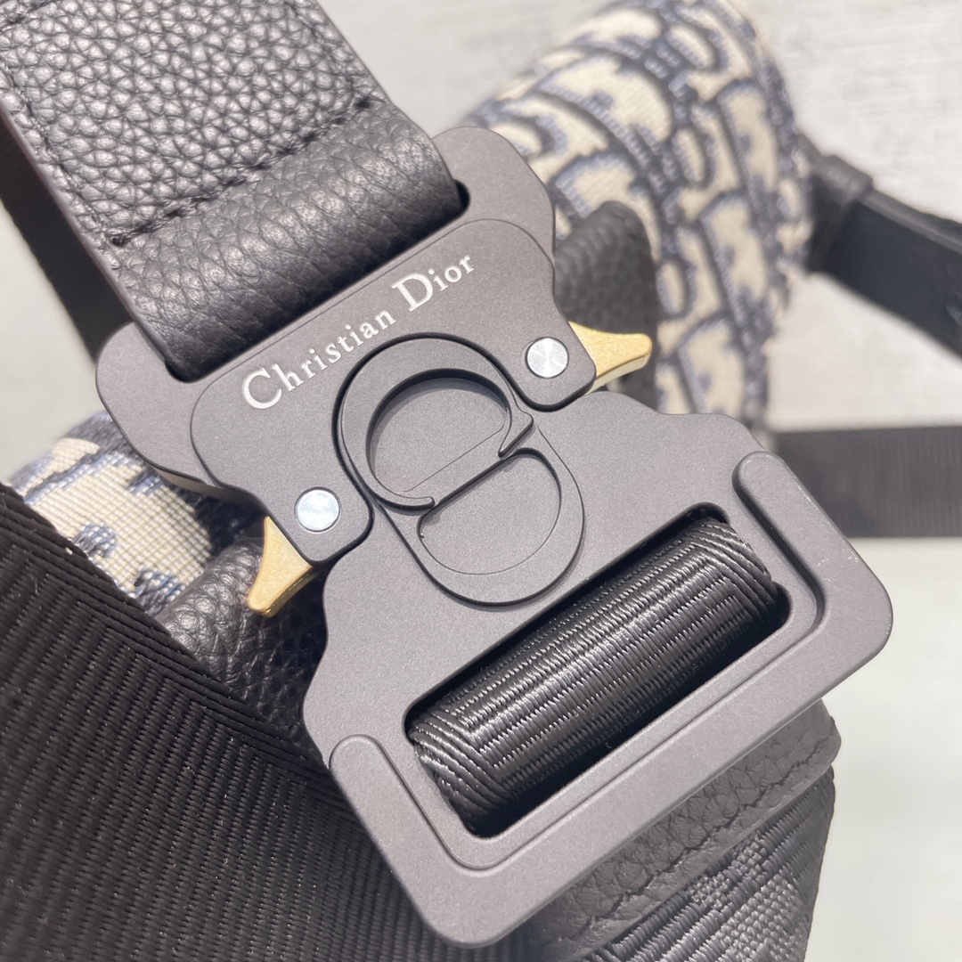 D*or oblique saddle pouch