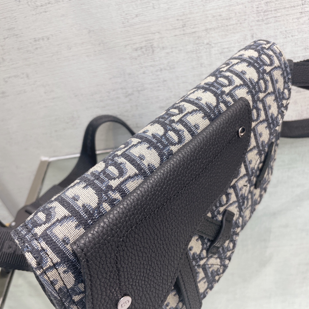 D*or oblique saddle pouch