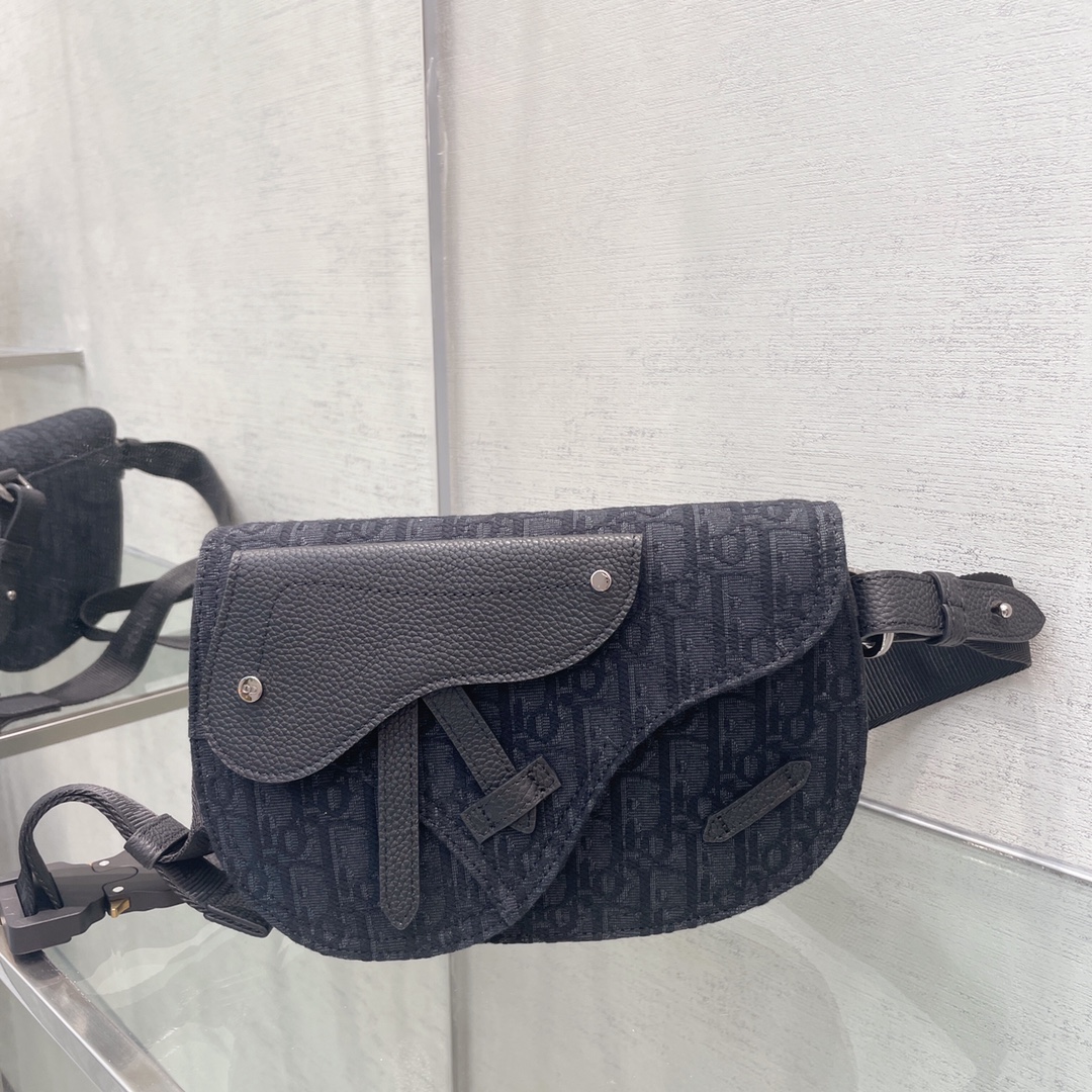 D*or oblique saddle pouch