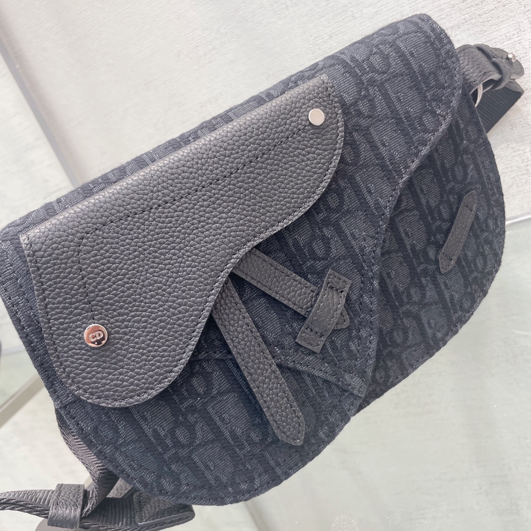 D*or oblique saddle pouch