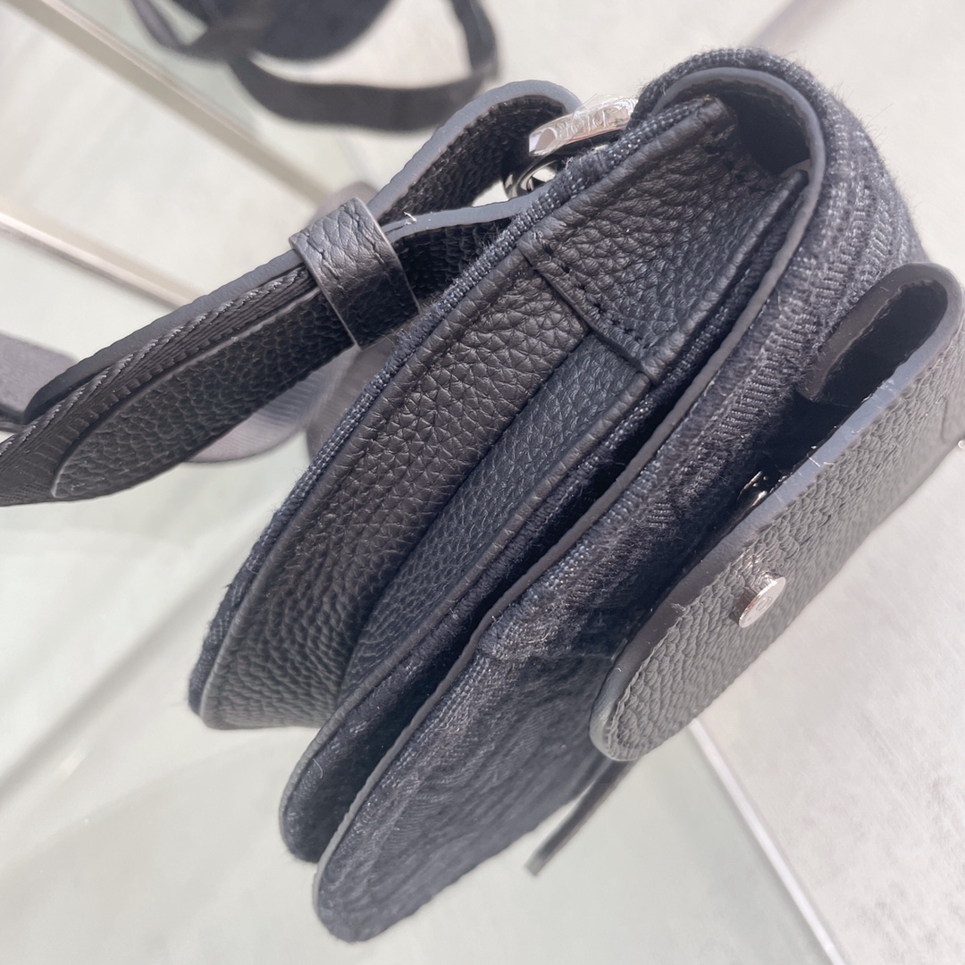 D*or oblique saddle pouch