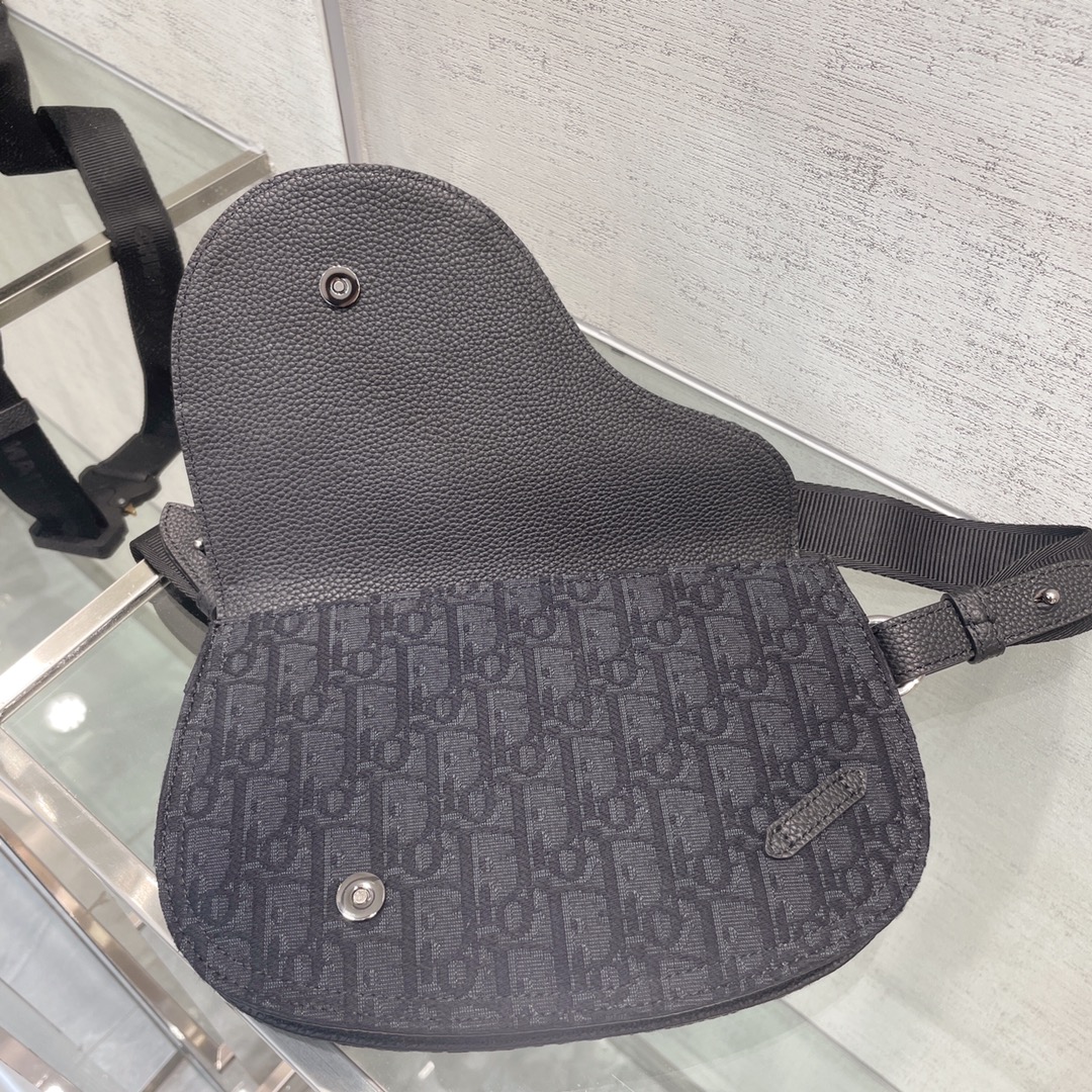 D*or oblique saddle pouch