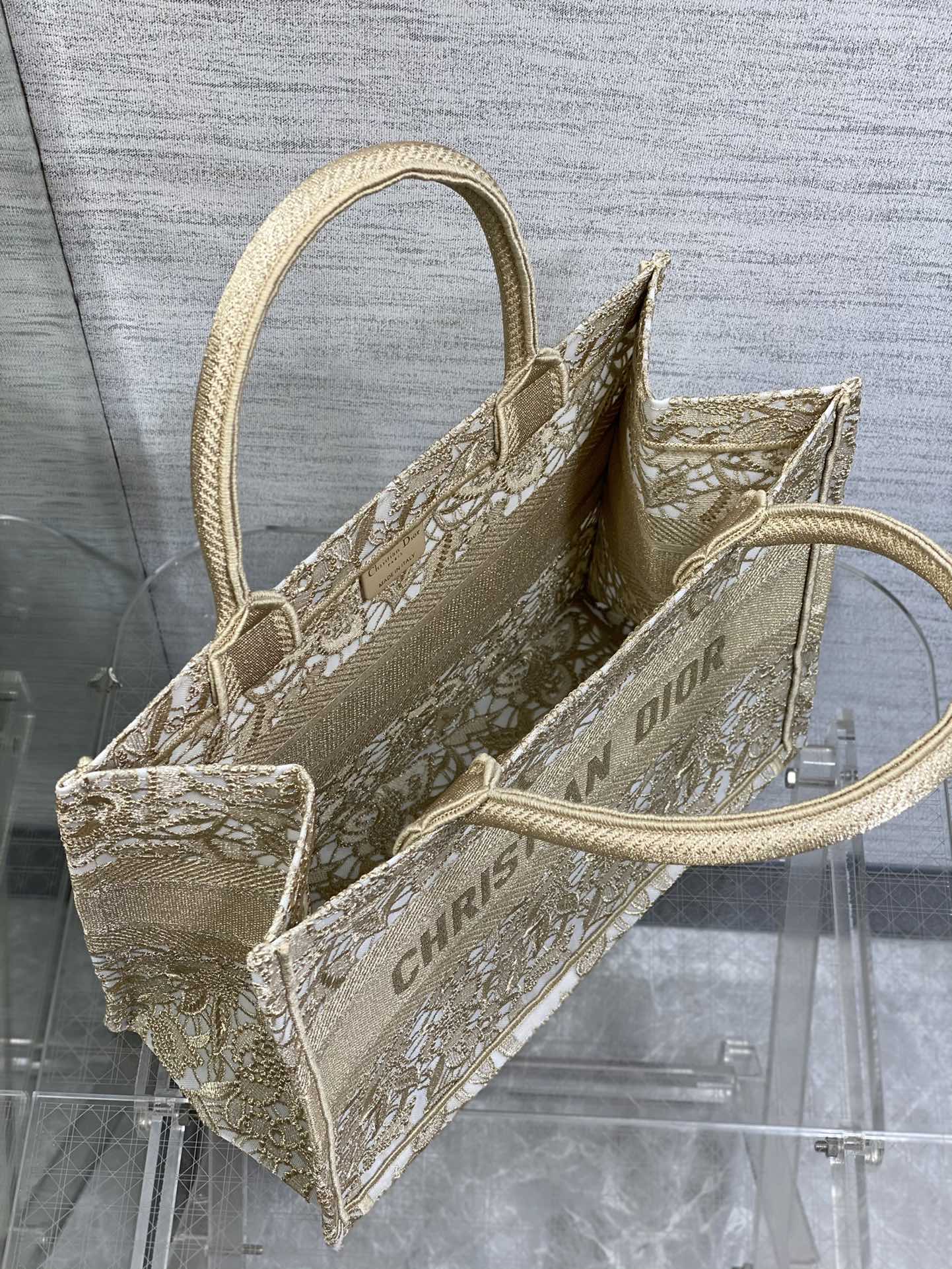 medium D*or book tote