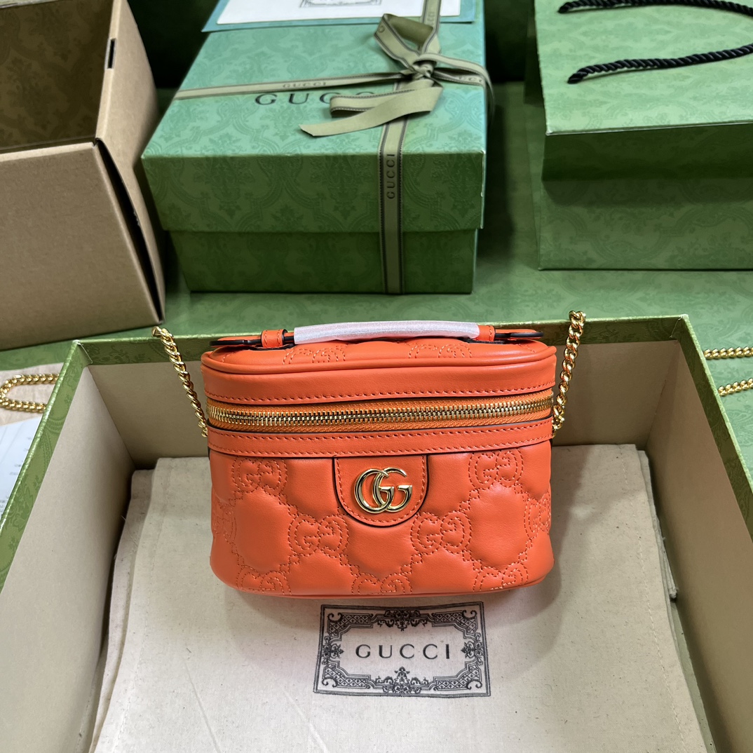 G*u*i gg matelassÉ top handle mini bag