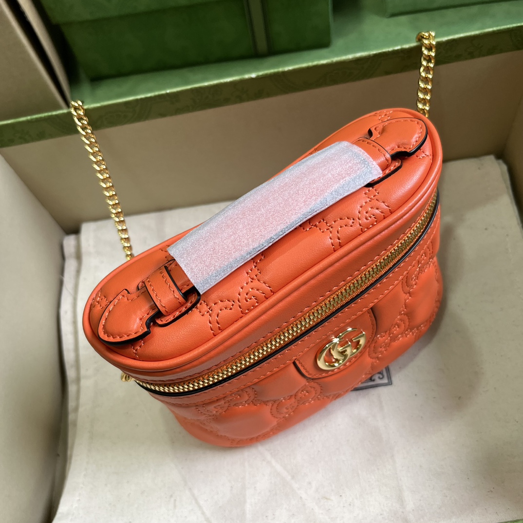 G*u*i gg matelassÉ top handle mini bag