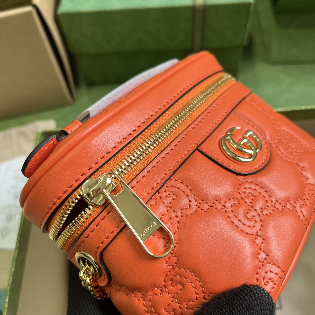 G*u*i gg matelassÉ top handle mini bag