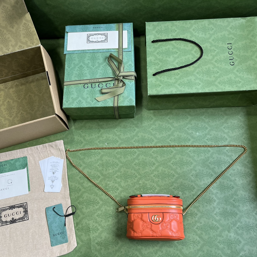 G*u*i gg matelassÉ top handle mini bag