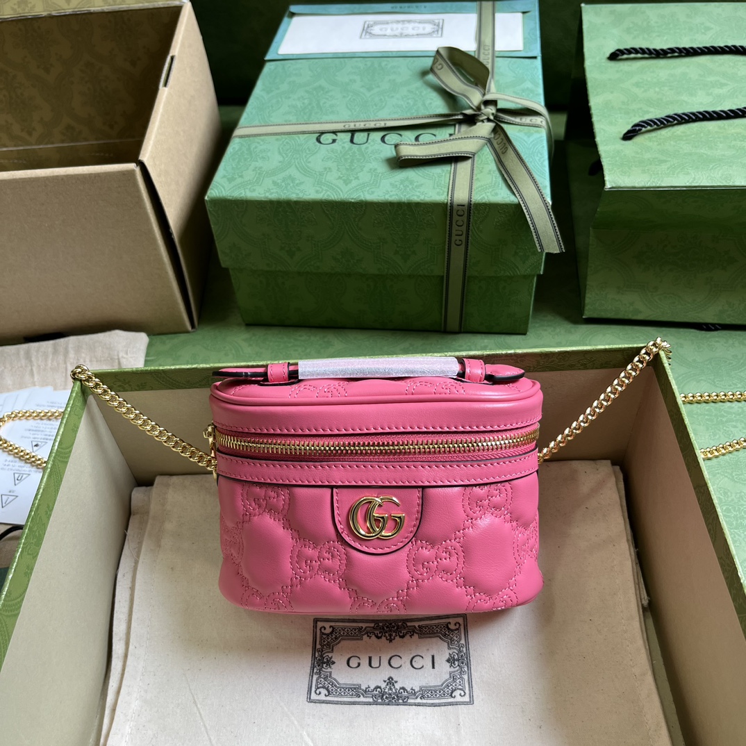 G*u*i gg matelassÉ top handle mini bag
