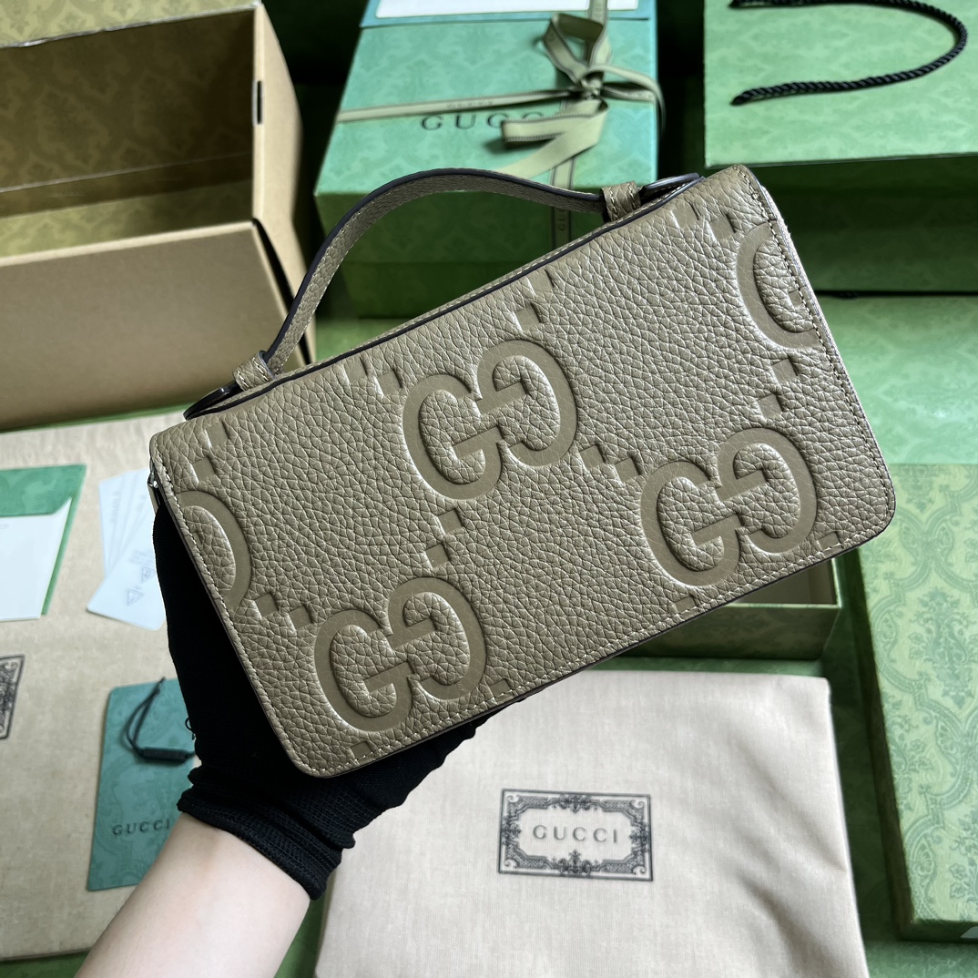 G*u*i jumbo gg travel document case
