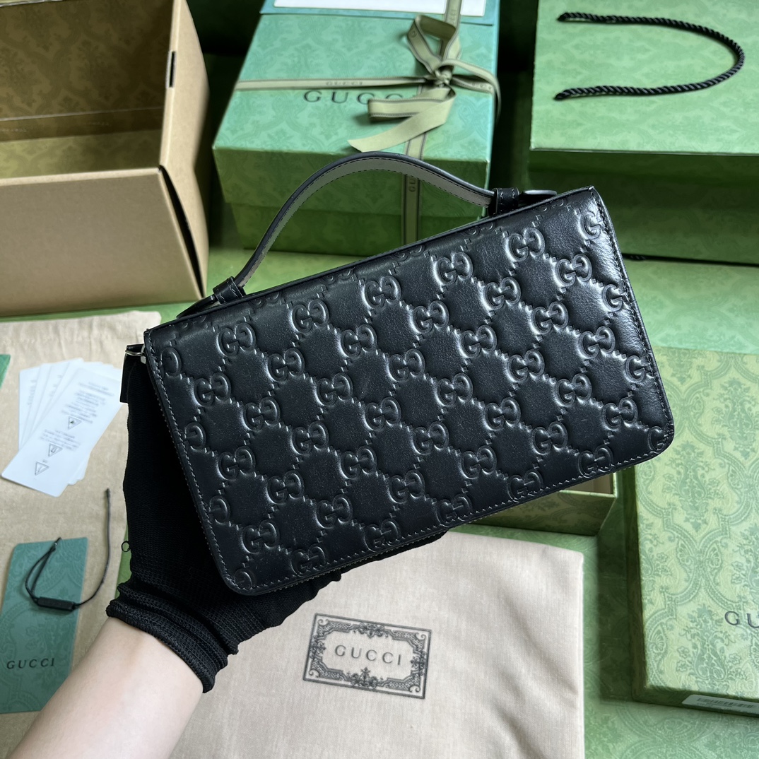 G*u*i jumbo gg travel document case