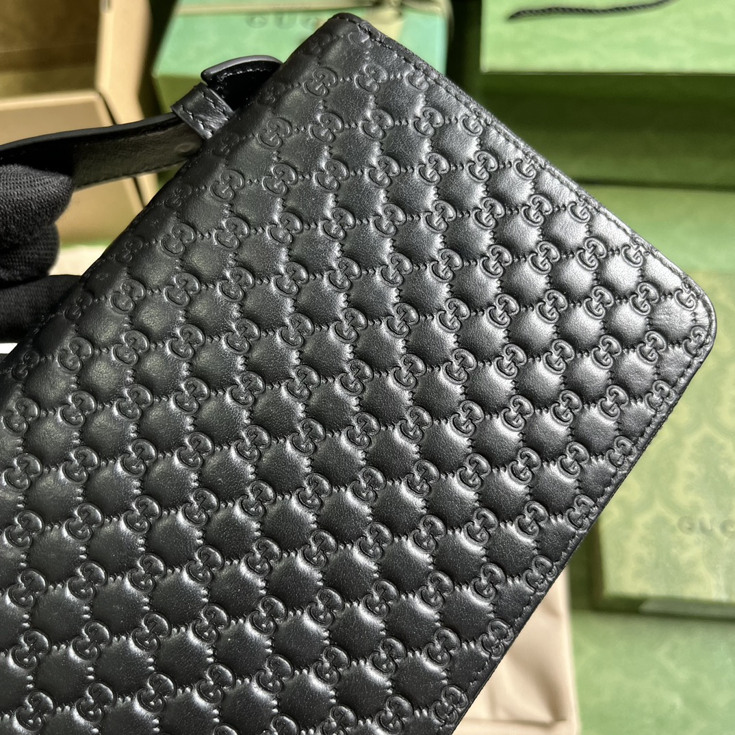 G*u*i jumbo gg travel document case