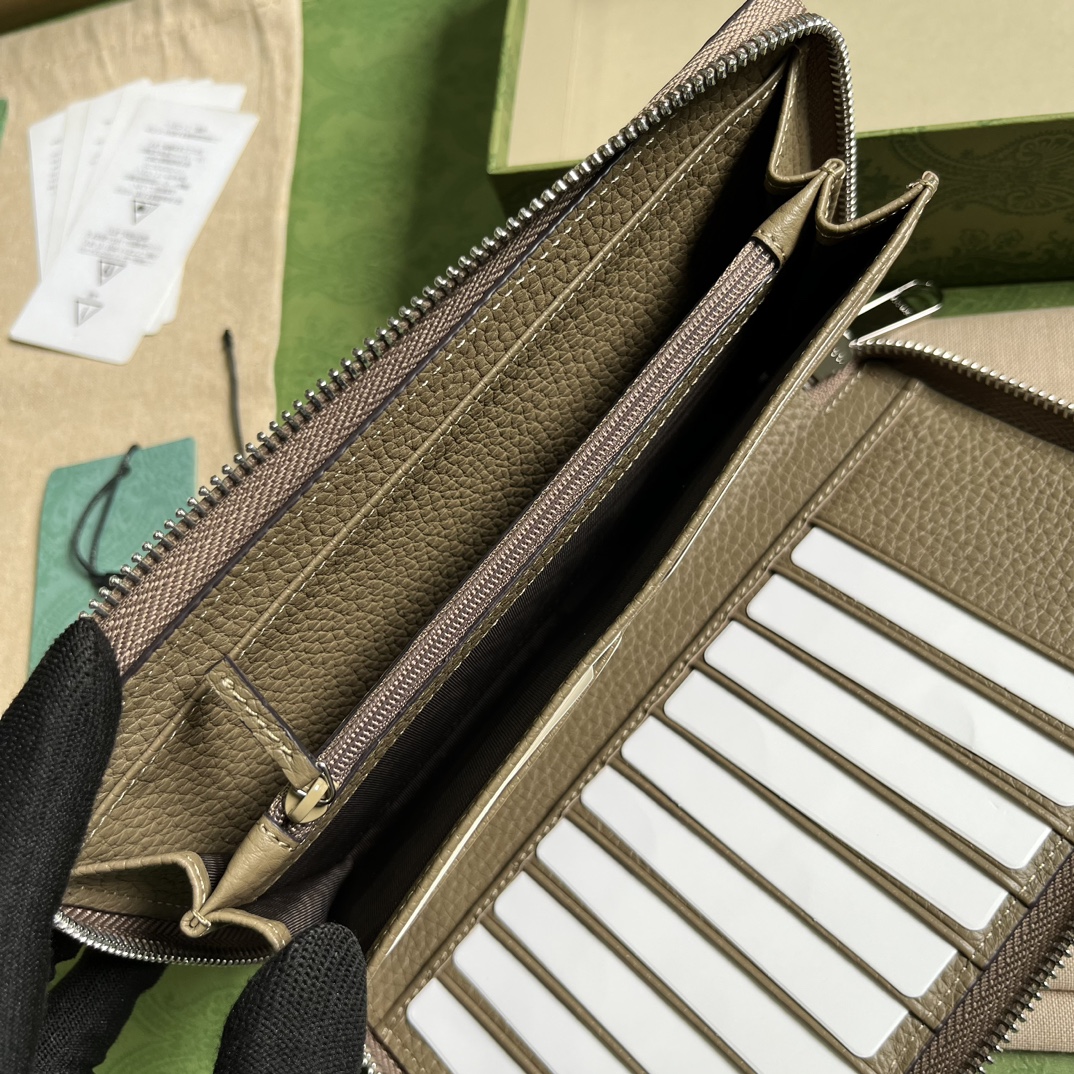 G*u*i jumbo gg zipped leather wallet