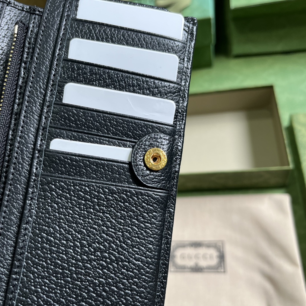G*u*i long wallet with horsebit